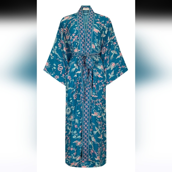 Spell Bandit Robe - Picture 1 of 10